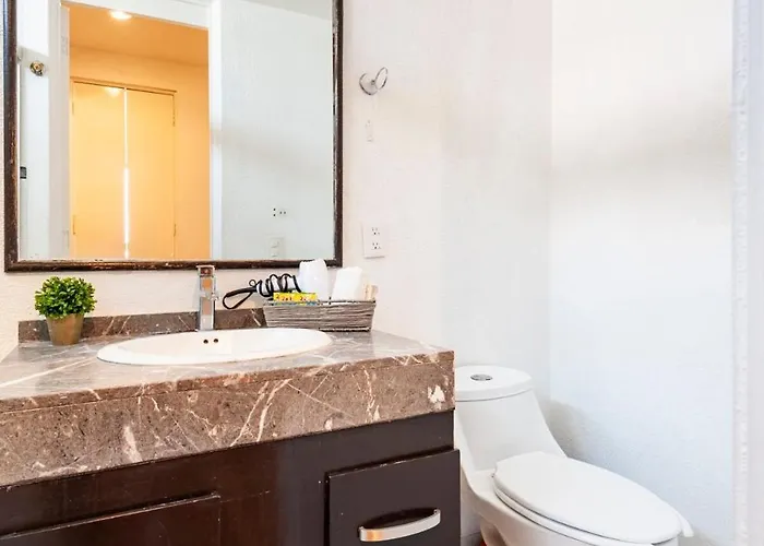 Spacious Located Very Close To Wtc Apartment