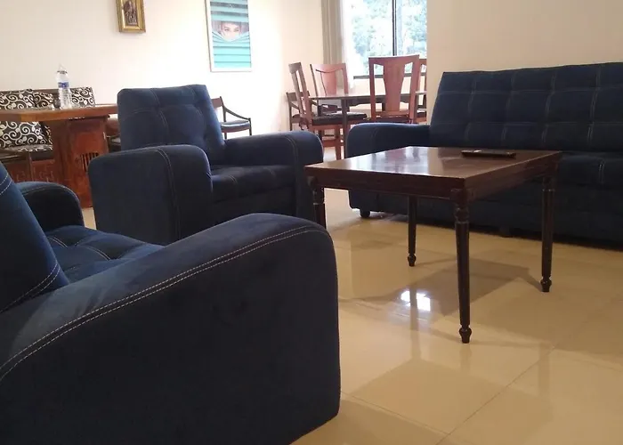 Spacious Located Very Close To Wtc