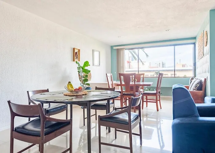 Spacious Located Very Close To Wtc