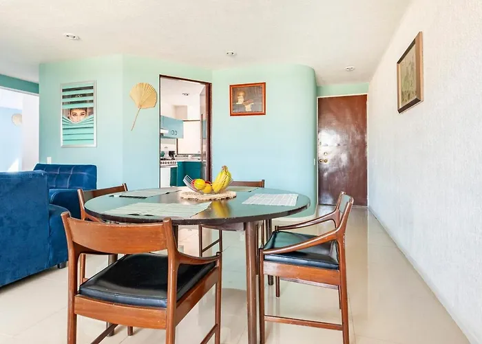 Spacious Located Very Close To Wtc Apartment *