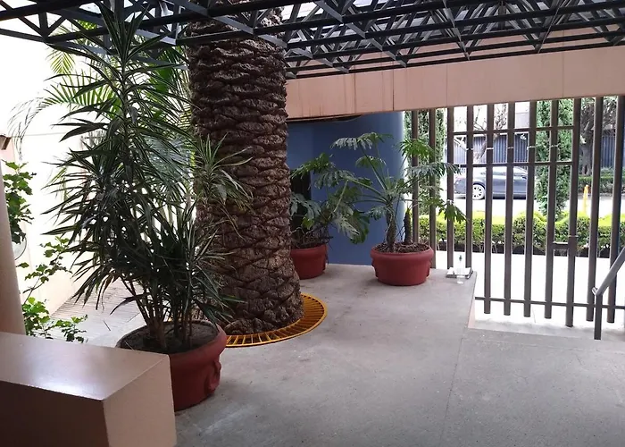 Spacious Located Very Close To Wtc *